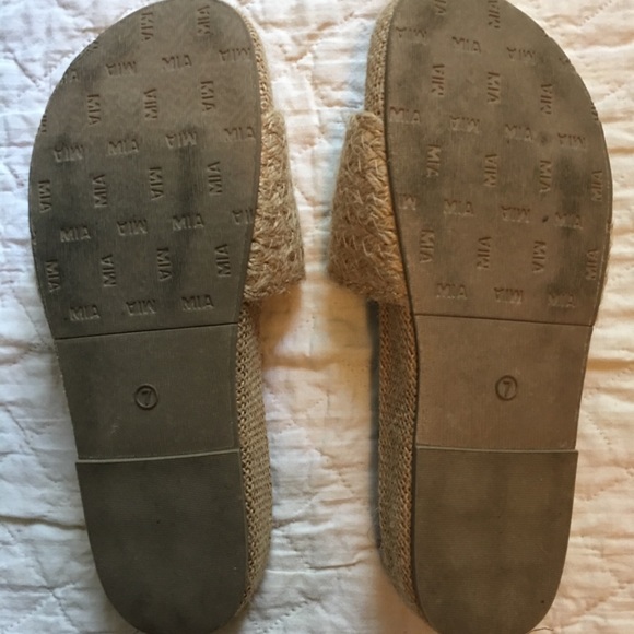 SOLD - Picture 3 of 3